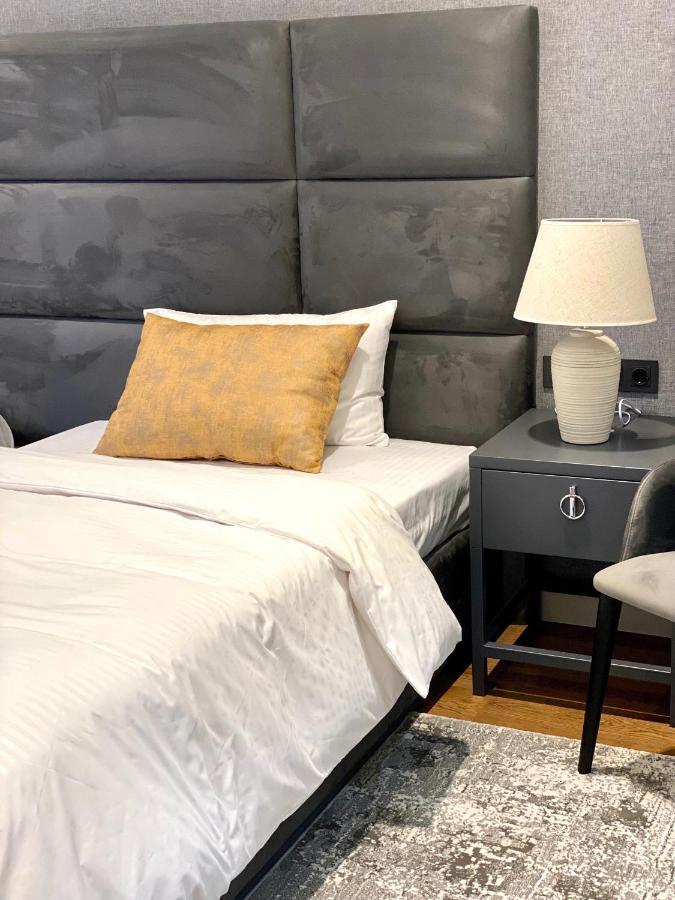 Heart Of Yerevan - City Center Luxury Apartments المظهر الخارجي الصورة
