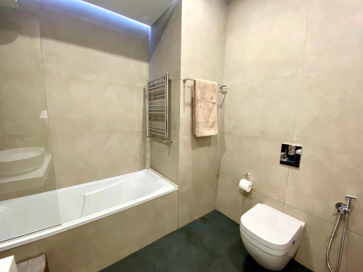 Heart Of Yerevan - City Center Luxury Apartments المظهر الخارجي الصورة