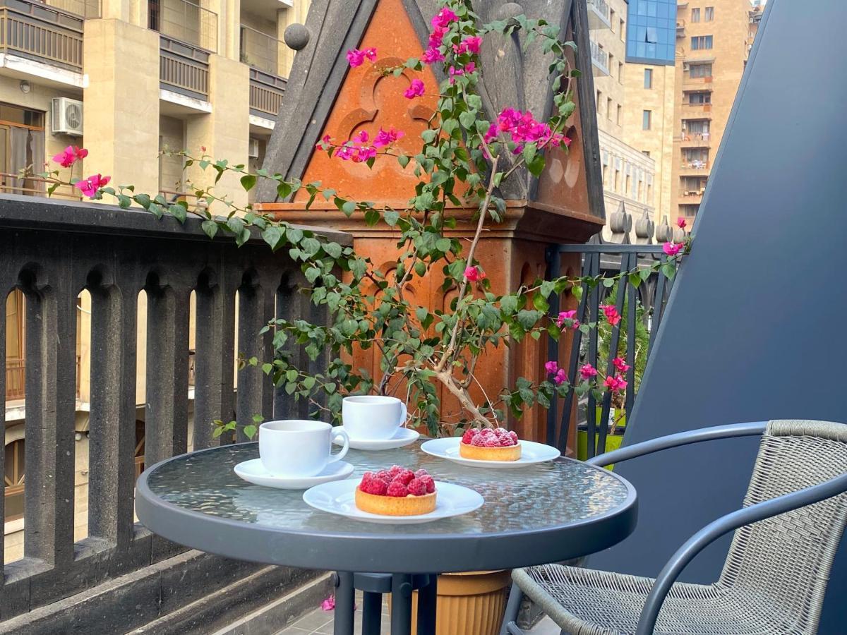 Heart Of Yerevan - City Center Luxury Apartments المظهر الخارجي الصورة